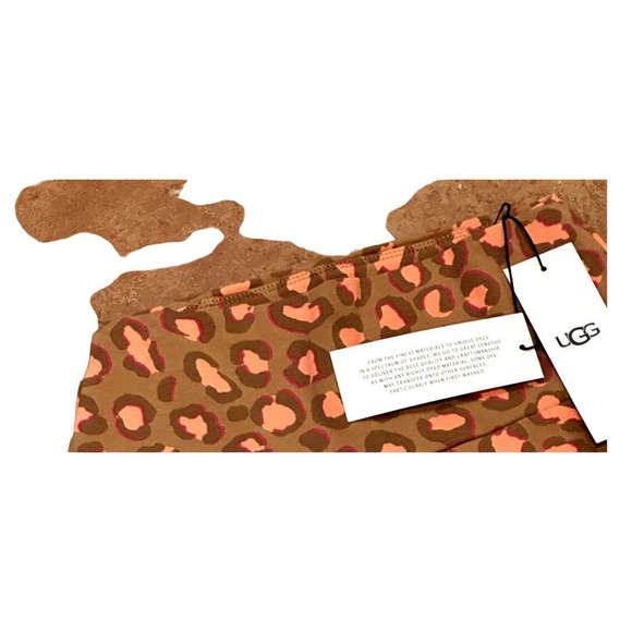 UGG Activewear Bike Shorts, Animal Print, Organic Cotton, Sz XS, NWT - Picture 3 of 6